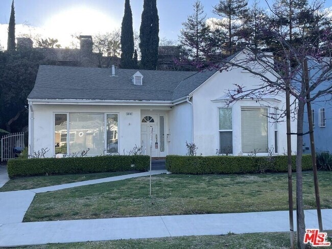 Building Photo - 1441 S Roxbury Dr Rental