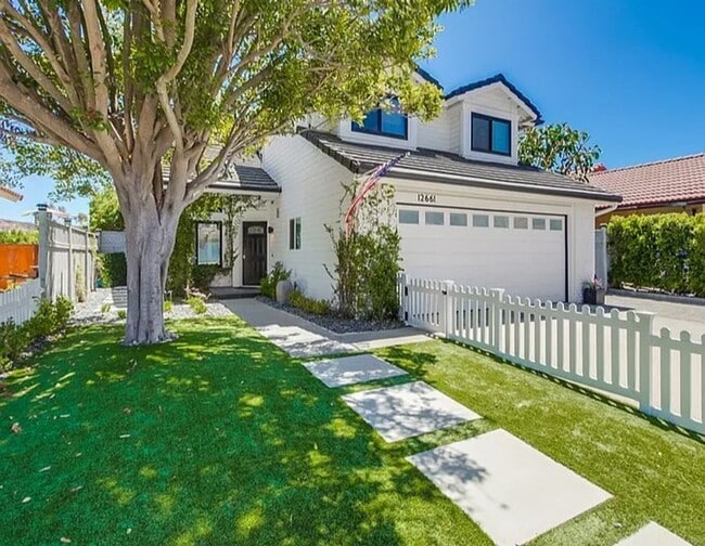 Building Photo - Fully Remodeled Carmel Valley Home + Priva...
