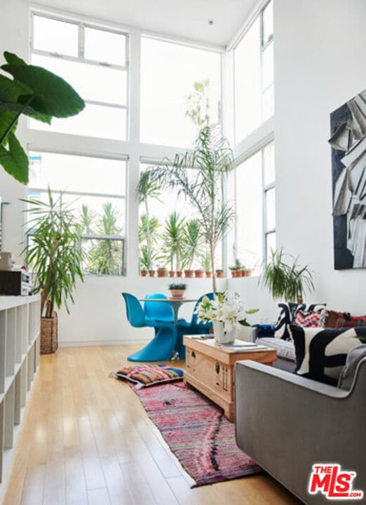 Photo - 742 N Hudson Ave Unit 2