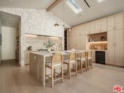 Photo - 14647 Morrison St