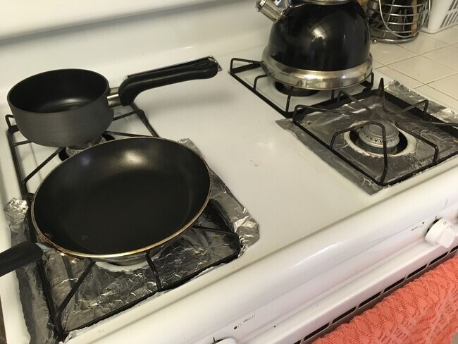 Photo - 927 W College St