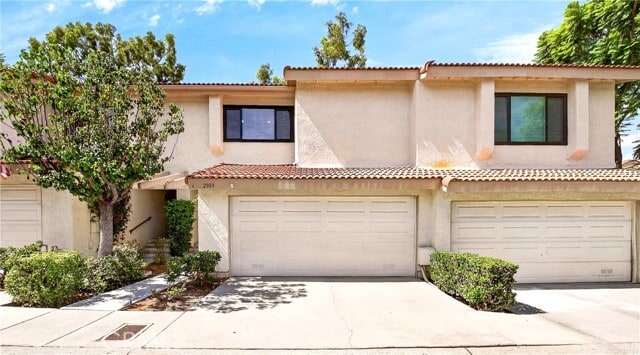 Building Photo - 2303 W Millstream Dr Unit 104