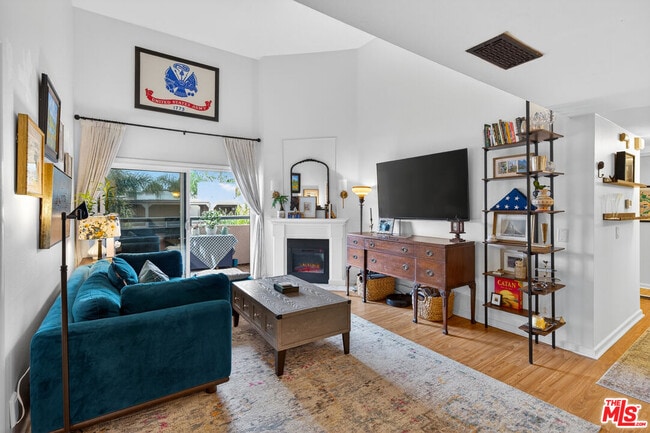 Building Photo - 8300 Manitoba St Unit 314