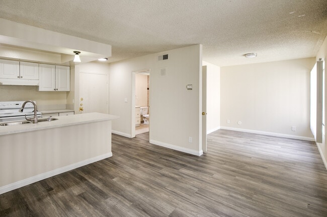 Photo - 451 S Harvard Blvd Unit 211