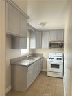 Photo - 626 W 59th Pl Condo