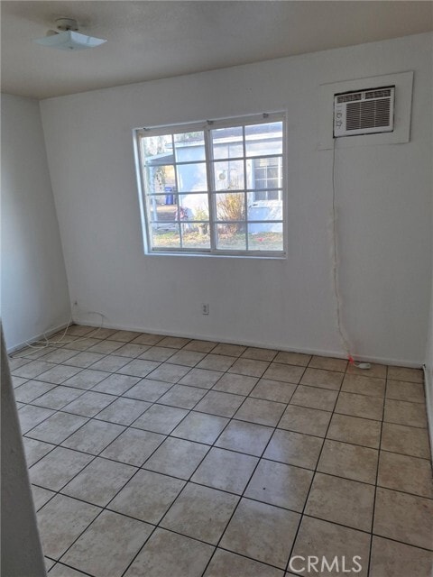 Photo - 2879 N State St