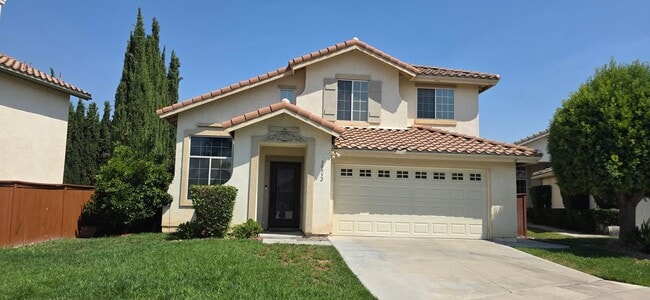 Lovely Home in Desirable Golf Course Commu... - Lovely Home in Desirable Golf Course Commu...