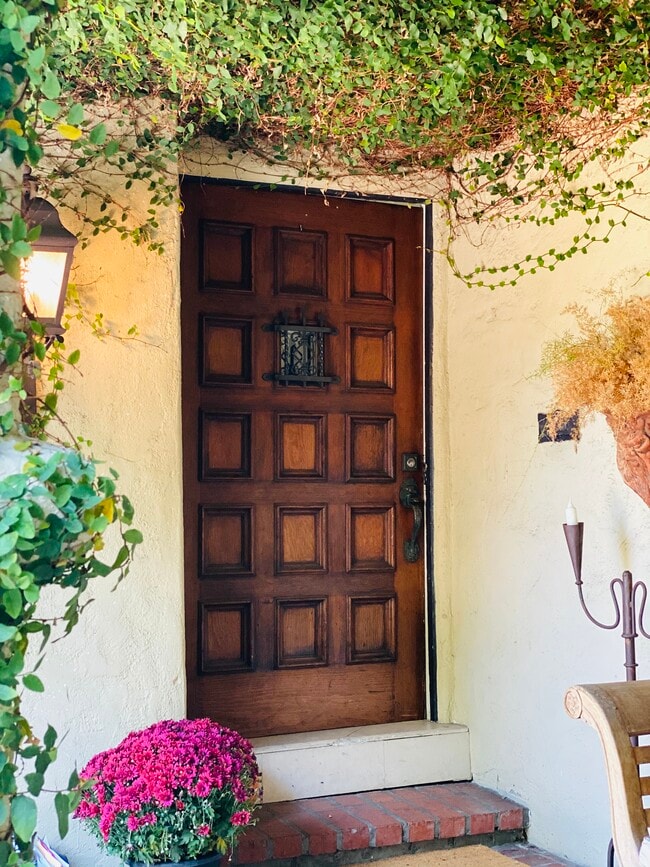 Photo - 634 N Highland Ave Unit 634