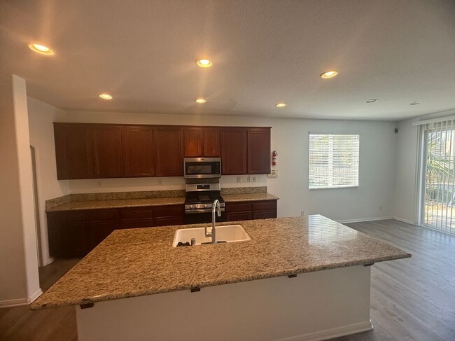 Photo - 1410 Butterfly Ct