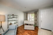 Photo - 662 E Gardenia Dr House