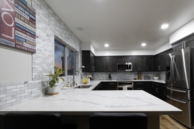 Photo - 8932 Gateway View Ct