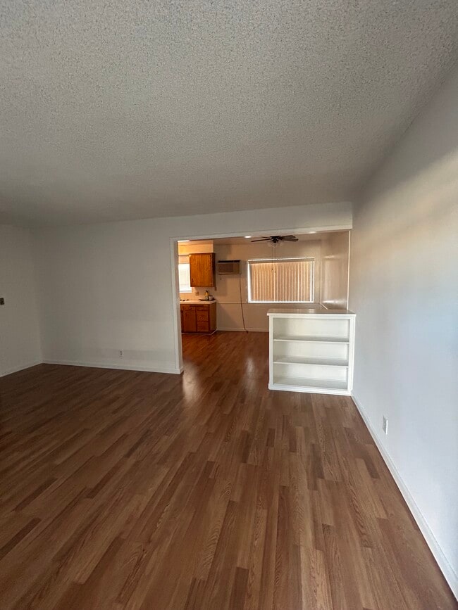 Photo - 13931 Bessemer St