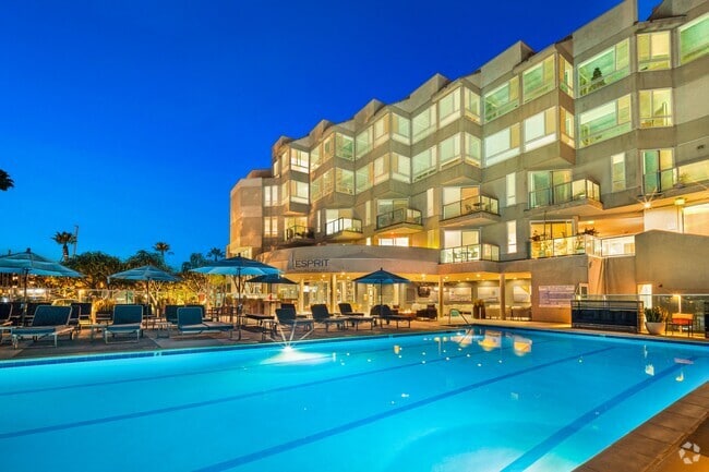 Building Photo - Esprit Marina del Rey Rental