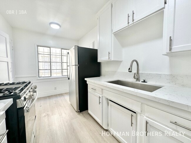 Photo - 1024 Menlo Ave Apartment Unit 5