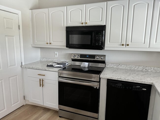 Photo - 9309 Galston Dr