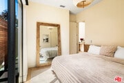 Photo - 1006 S Bundy Dr