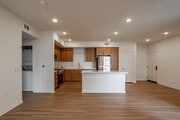1BR, 1BA- 755SF - The Hawthorne