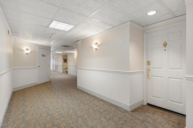 Photo - 1682 Circa Del Lago