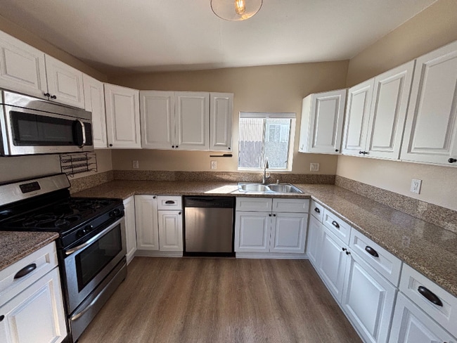 Photo - 215 S Avenue 58