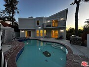 Photo - 19555 Oxnard St House
