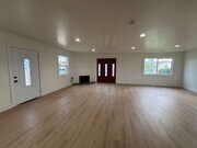 Photo - 7323 Luxor St