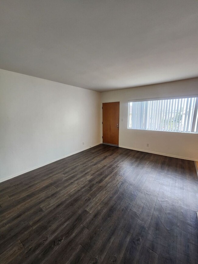 Photo - 1913 11th St - TWO bedrooms AVAILABALE !