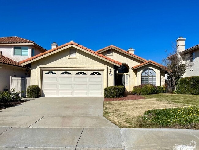 Building Photo - Single Level in Shadowridge w/ A/C! Rental