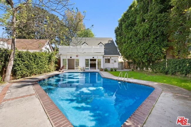 Photo - 4309 Gentry Ave