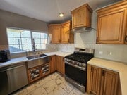 Photo - 2810 Sherwin Ave Unit A