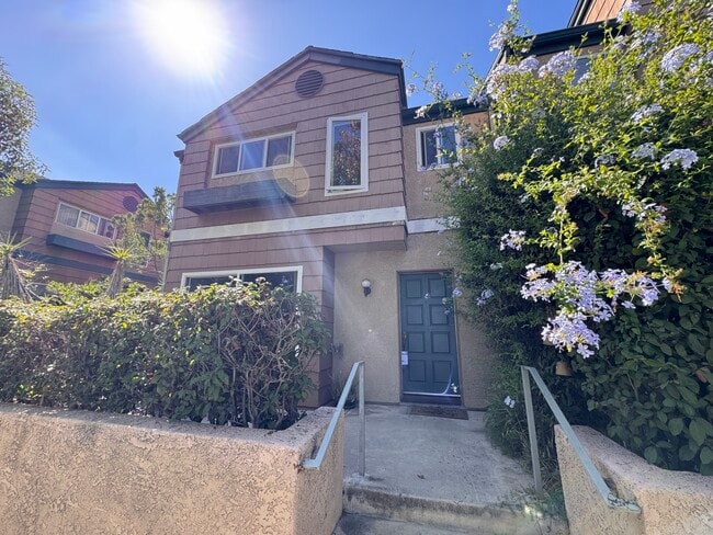 Photo - 22123 Figueroa St