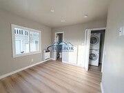 Photo - 543 W 5th St