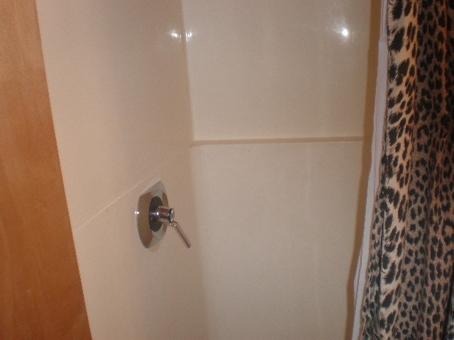 Photo - 2 Bedroom like new!