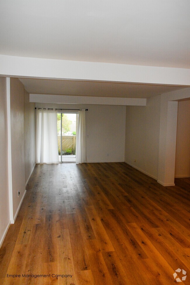Building Photo - 251 S Ventura Rd Rental