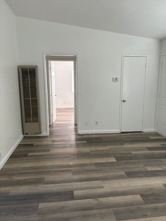 Photo - 1239 W Avenue H15