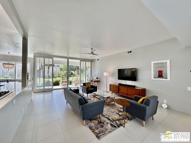 Photo - 306 Desert Lakes Dr