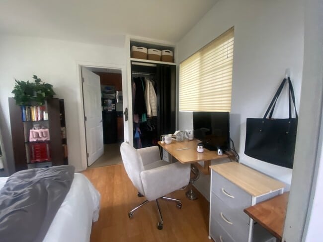 Photo - 3284 Veteran Ave