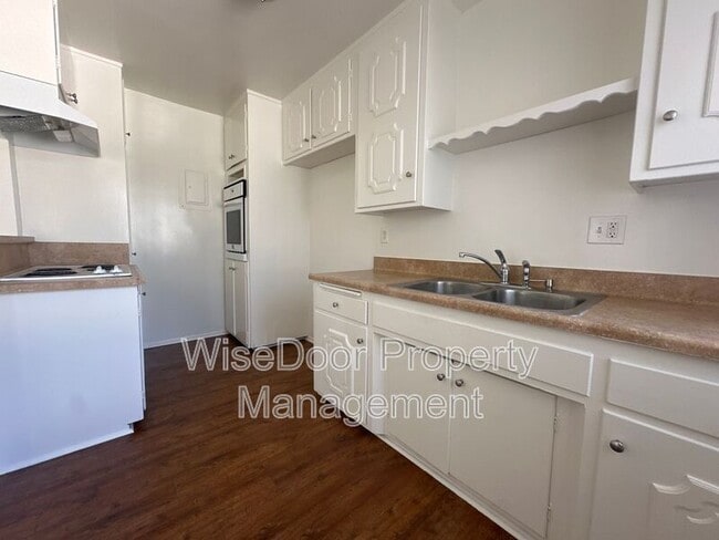 Photo - 14631 Christine Dr Unit 24