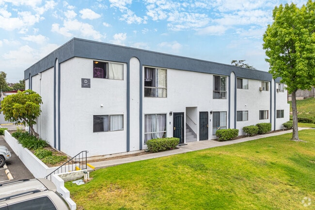 Building Photo - Mar at Laurel