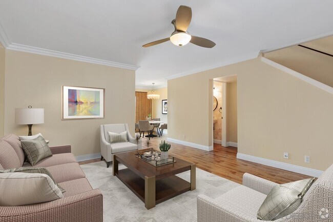 Building Photo - 650 E Solana Cir Rental