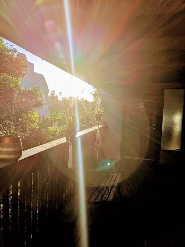 Building Photo - 6663 Reservoir Ln Unit 6663 Reservoir Lane