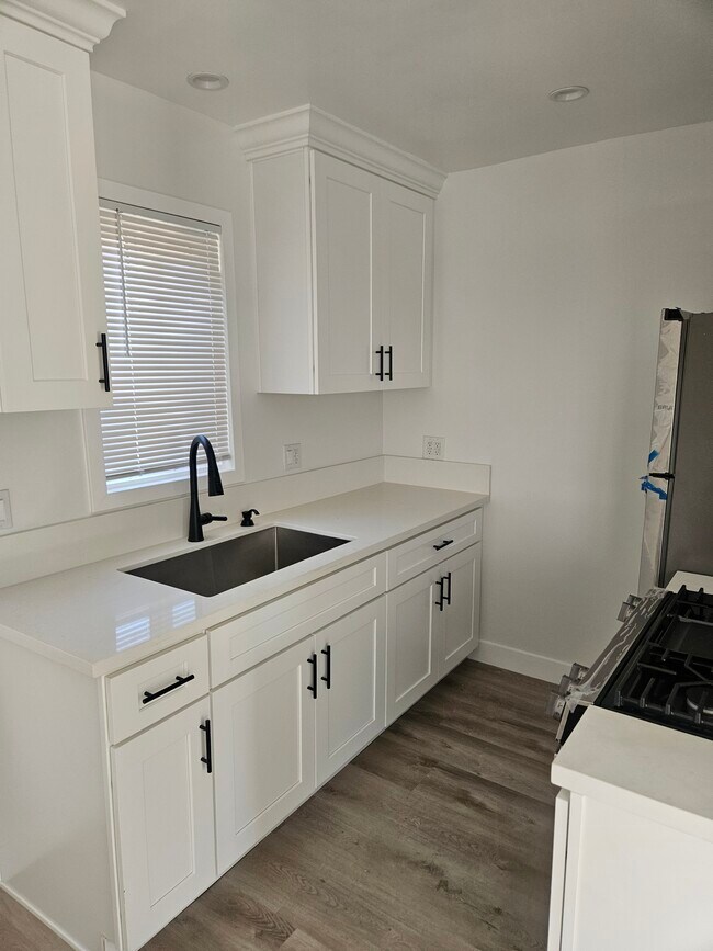 Photo - 3068 E 5th St Unit 3068