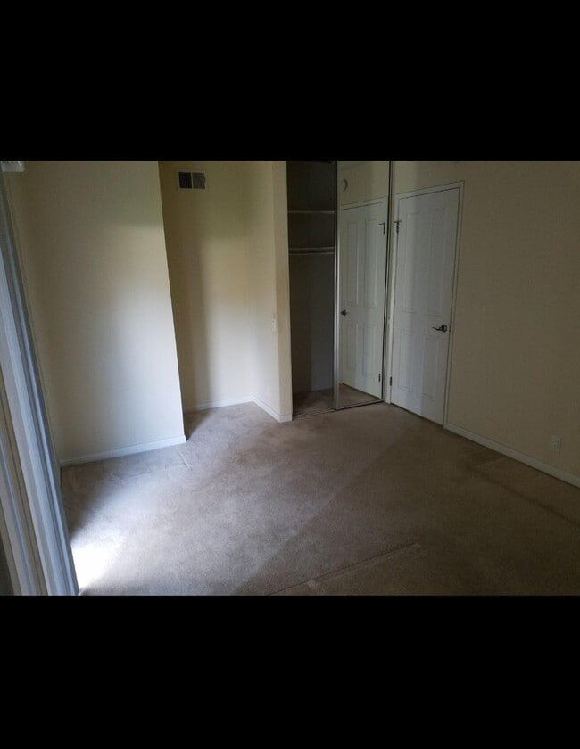 Photo - 2010 E Wellington Ave