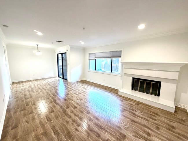 Photo - 908 W Foothill Blvd Unit C
