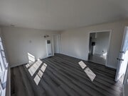 Photo - 1051 E Hyde Park Blvd Unit 1053