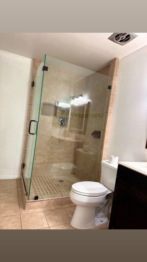 Photo - 1302 W 127th St