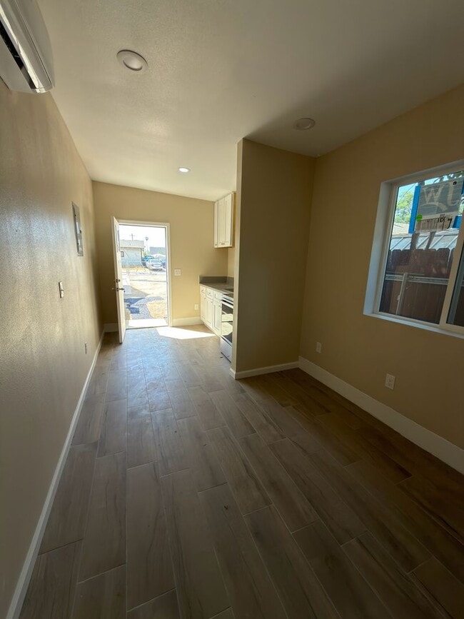 Photo - Stearns St (6028) Unit Stearns St (6026)