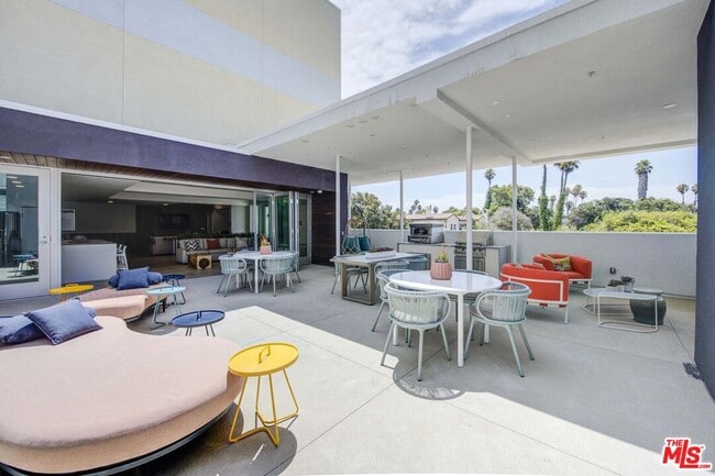 Photo - 160 S Ventura Ave Unit 160-102