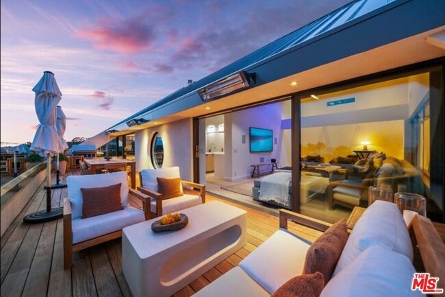 Photo - 27553 Pacific Coast Hwy