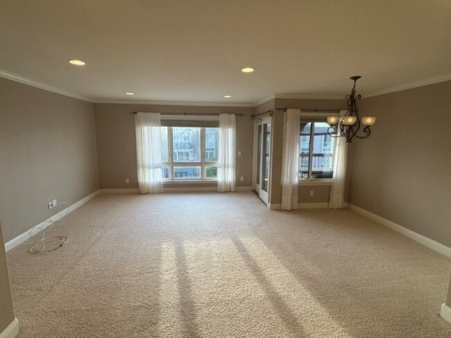 Photo - 7411 Herschel Ave