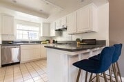Photo - 2603 Vanderbilt Ln Townhome